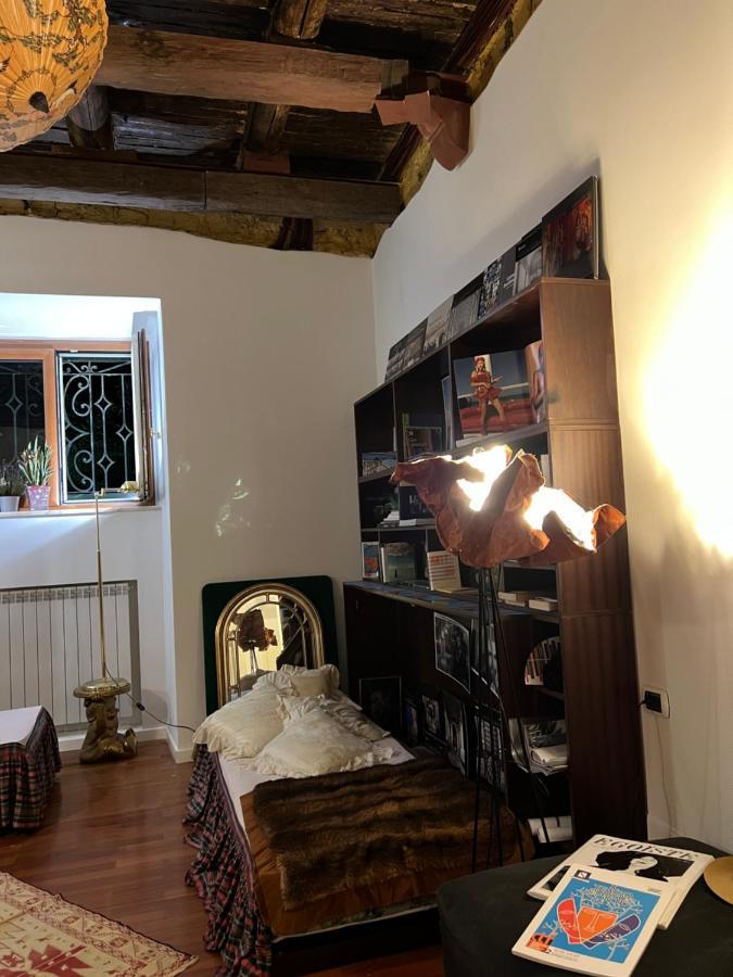 Casa Tiare, The Heart Of Piazza Plebiscito Apartment เนเปิลส์ ภายนอก รูปภาพ