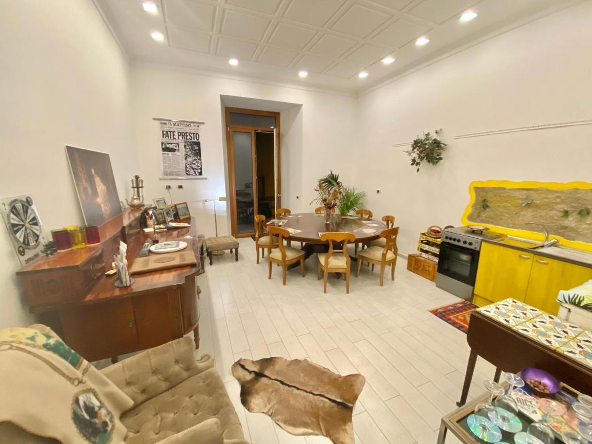 Casa Tiare, The Heart Of Piazza Plebiscito Apartment เนเปิลส์ ภายนอก รูปภาพ